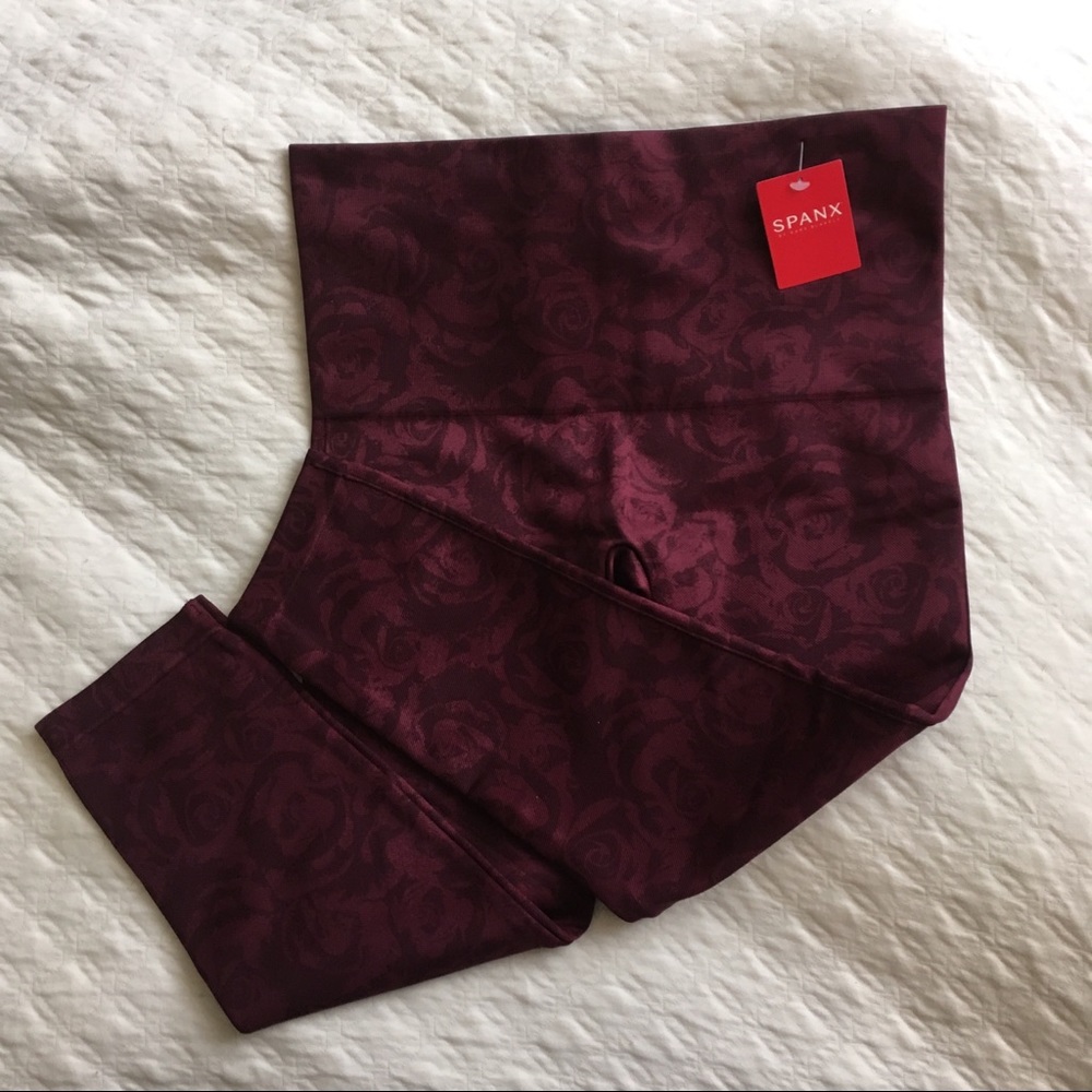 NWT Spanx Look At Me Now Cropped Leggings Rose